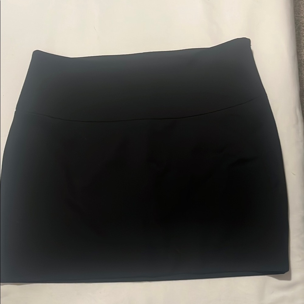 EXPRESS SIZE 2 Classic Black Women's Skirt
